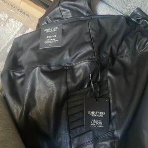 Vera Wang suede like leggings 1x